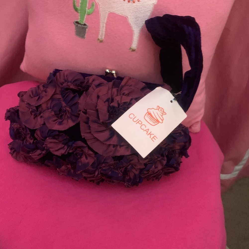 Cute little cupcake bag for anytime wear velvet flower wrist clutch